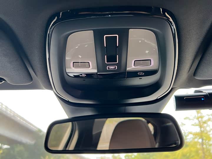 Фото 9 - Volvo S60