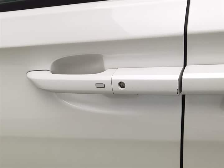 Фото 18 - Buick GL8 ES