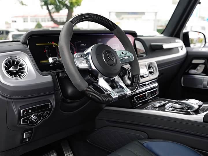 Фото 12 - Mercedes-Benz G-Class AMG