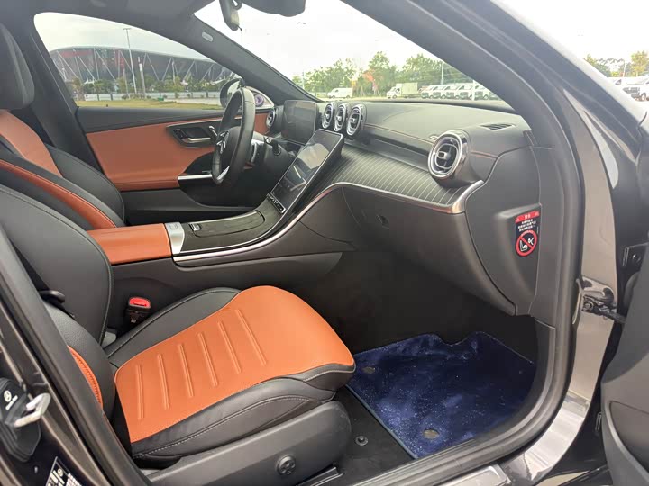 Фото 10 - Mercedes-Benz C-Class