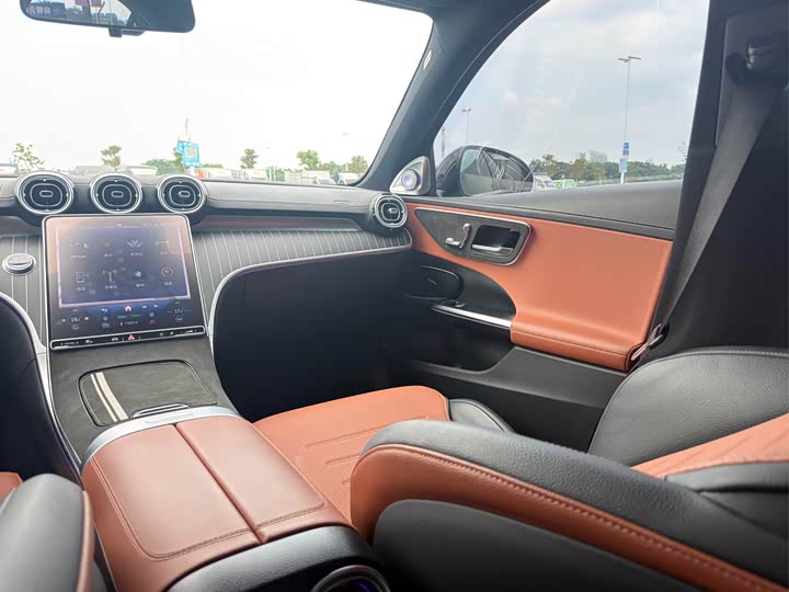 Фото 14 - Mercedes-Benz C-Class