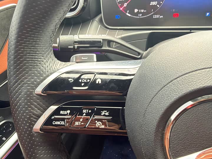 Фото 17 - Mercedes-Benz C-Class