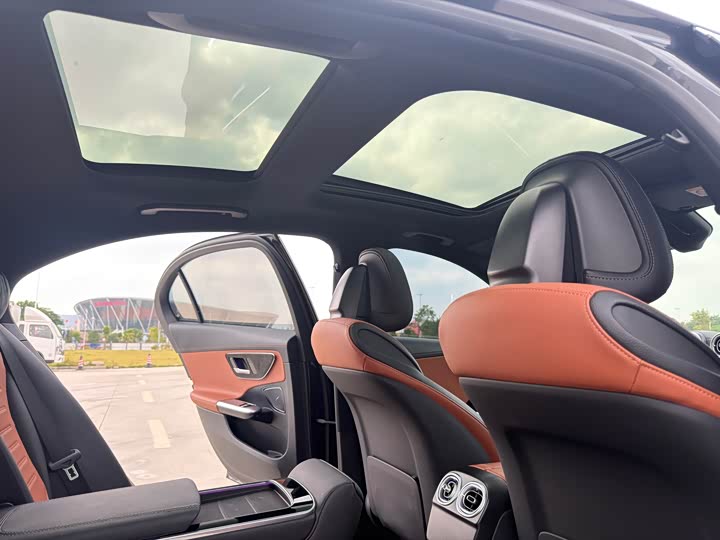 Фото 22 - Mercedes-Benz C-Class