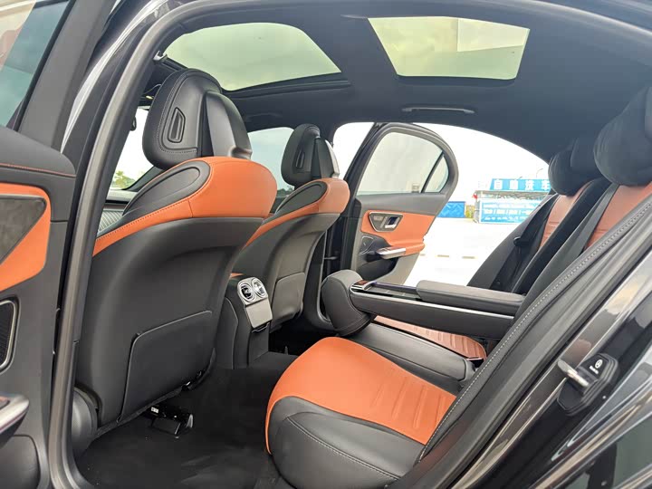 Фото 24 - Mercedes-Benz C-Class