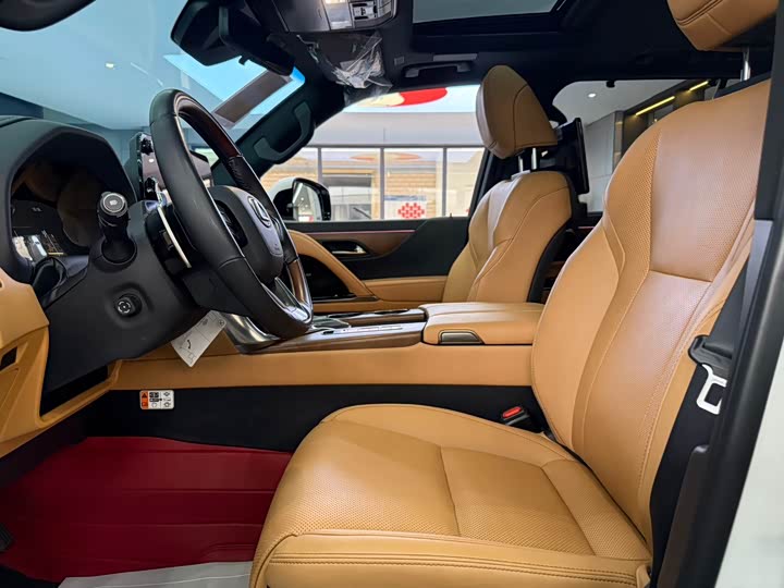 Фото 5 - Lexus LX