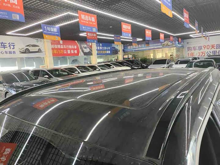 Фото 9 - Toyota Crown Kluger