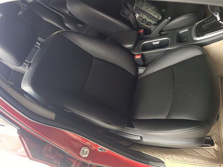 Фото 25 - Nissan Tiida