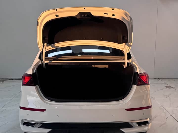 Фото 15 - Kia K3