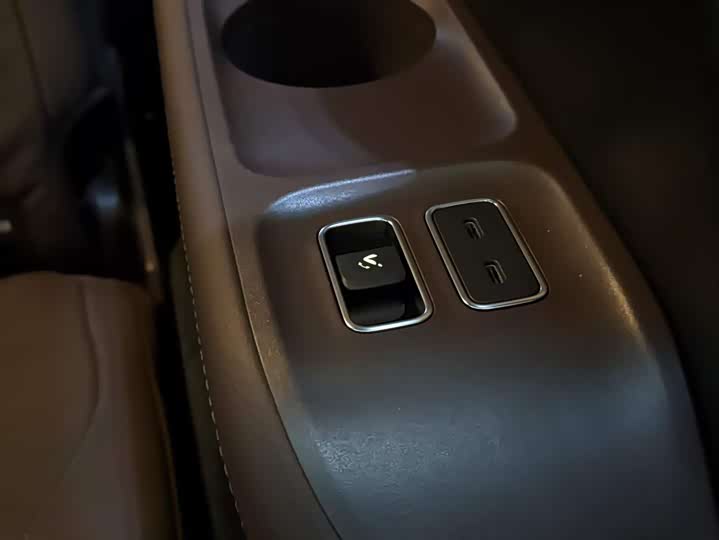 Фото 13 - Mercedes-Benz GLS-Class