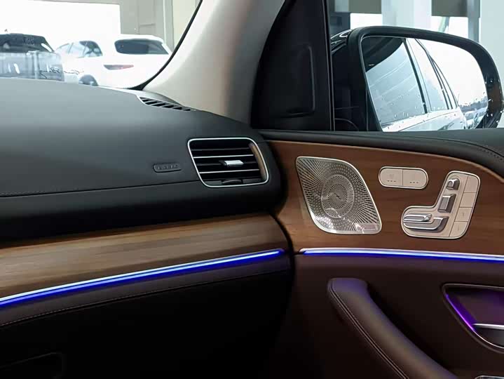 Фото 15 - Mercedes-Benz GLS-Class