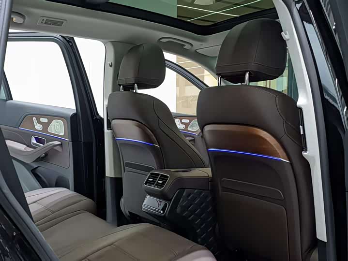 Фото 24 - Mercedes-Benz GLS-Class