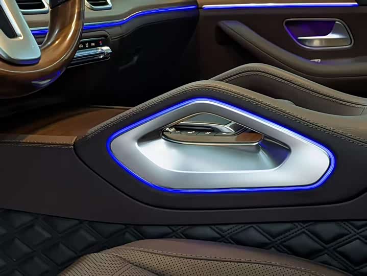 Фото 28 - Mercedes-Benz GLS-Class