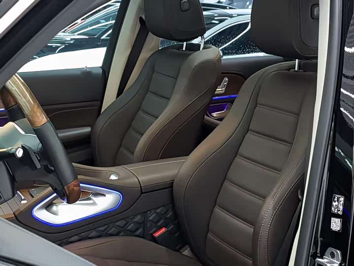 Фото 29 - Mercedes-Benz GLS-Class