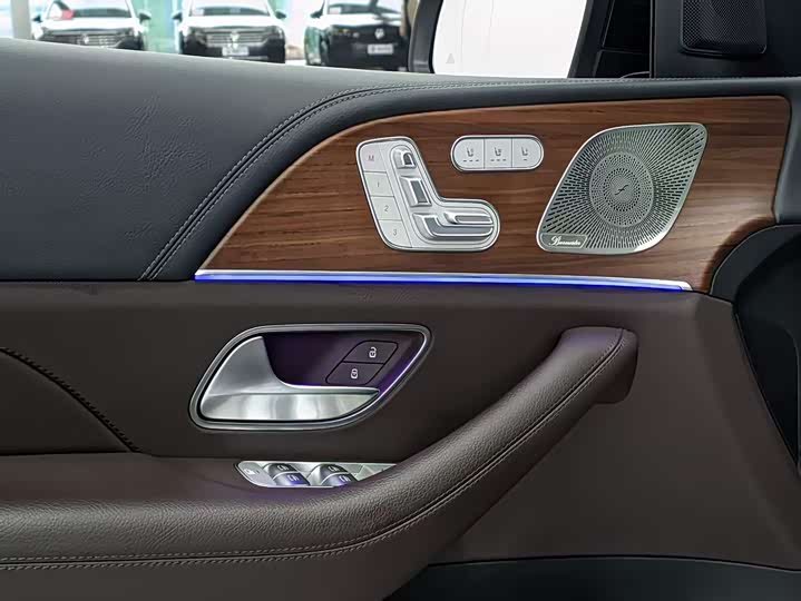 Фото 33 - Mercedes-Benz GLS-Class