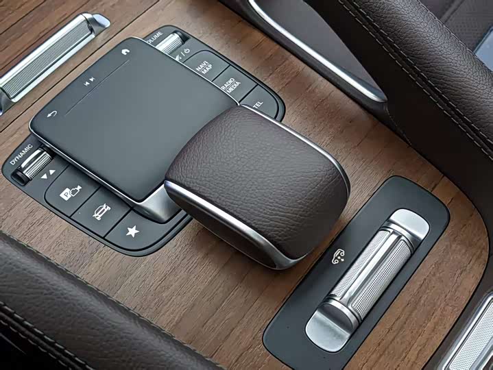 Фото 38 - Mercedes-Benz GLS-Class