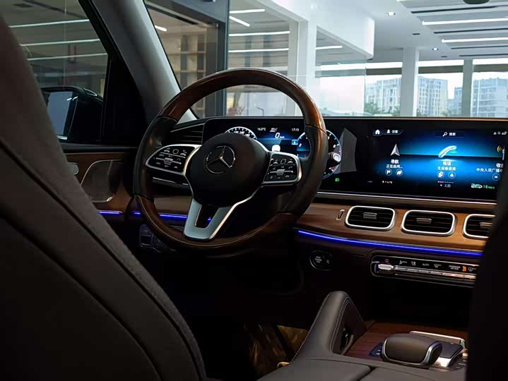 Фото 39 - Mercedes-Benz GLS-Class