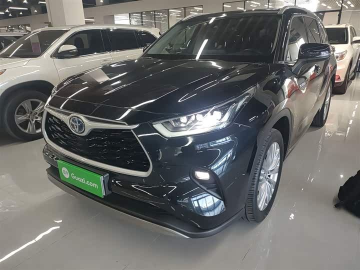 Фото 1 - Toyota Highlander