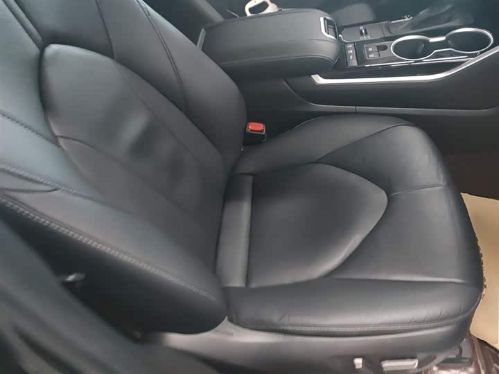 Фото 25 - Toyota Highlander