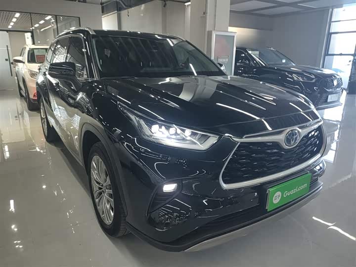 Фото 4 - Toyota Highlander