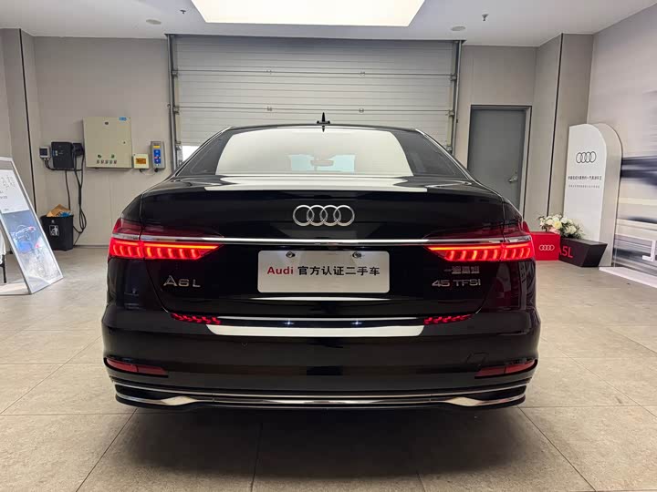 Фото 4 - Audi A6L