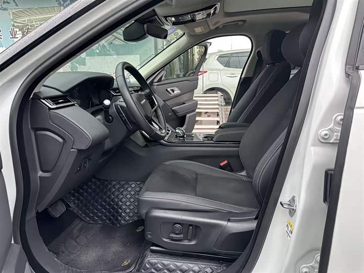 Фото 10 - Land Rover Range Rover Velar