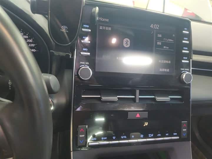 Фото 13 - Toyota Avalon