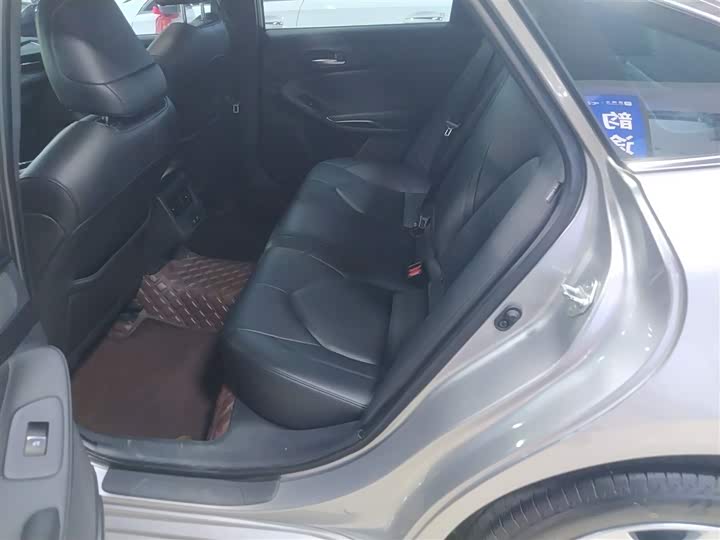 Фото 17 - Toyota Avalon