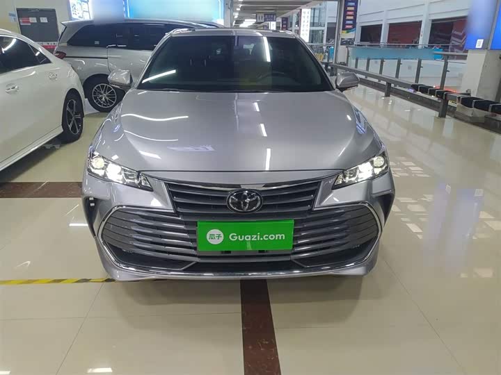 Фото 3 - Toyota Avalon