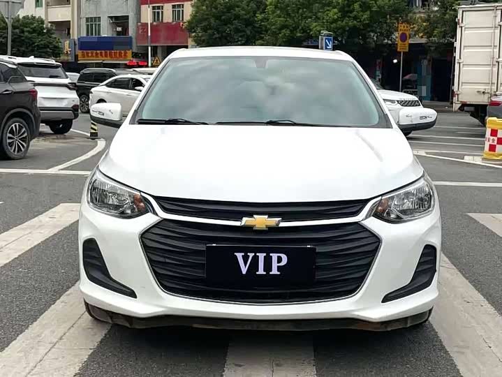 Фото 2 - Chevrolet Onix (Cavalier)