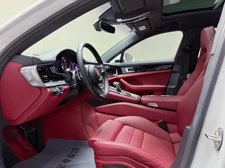 Фото 7 - Porsche Panamera