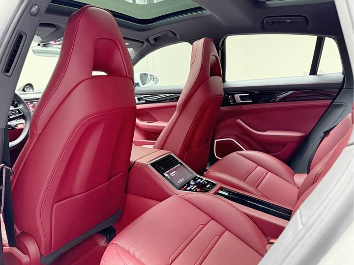 Фото 9 - Porsche Panamera