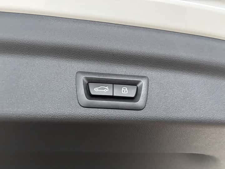 Фото 33 - BMW X1