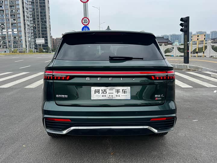 Фото 6 - Geely Monjaro