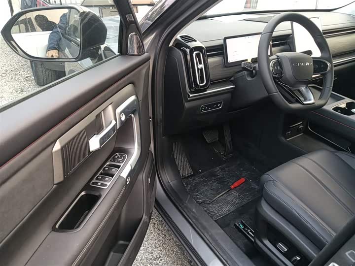 Фото 16 - Chery Tiggo 7 C-DM