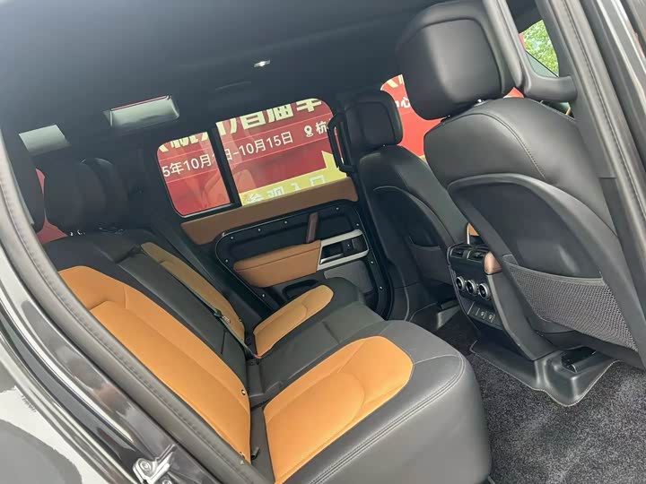 Фото 7 - Land Rover Defender