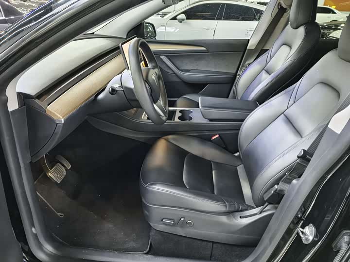 Фото 5 - Tesla Model Y