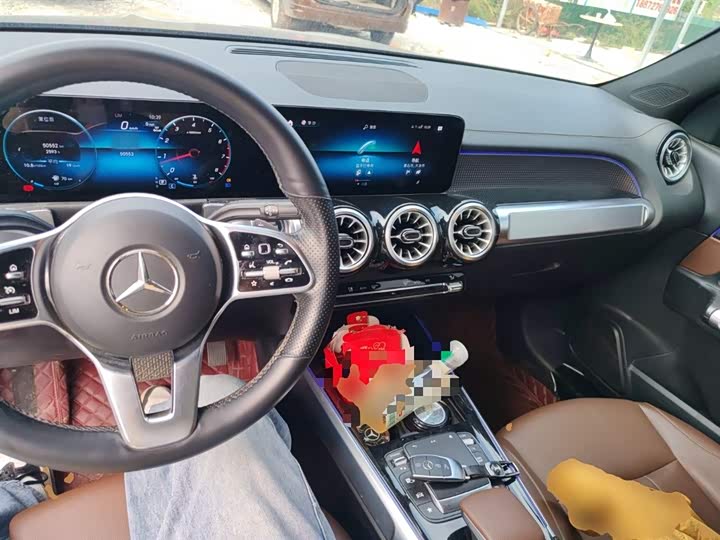 Фото 10 - Mercedes-Benz GLB-Class