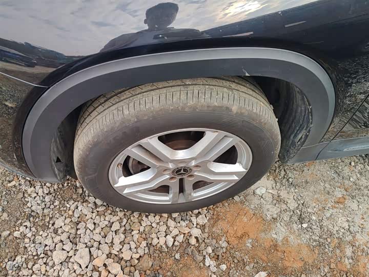 Фото 23 - Mercedes-Benz GLB-Class