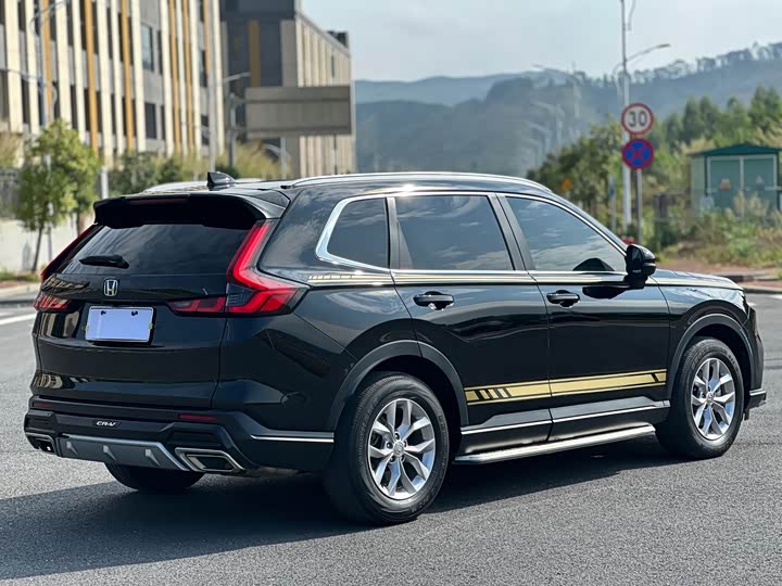 Фото 9 - Honda CR-V