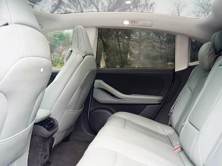 Фото 15 - Nio ET5