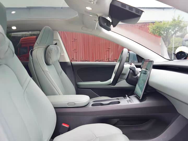 Фото 16 - Nio ET5