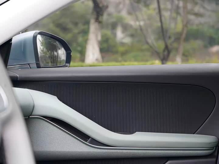 Фото 9 - Nio ET5