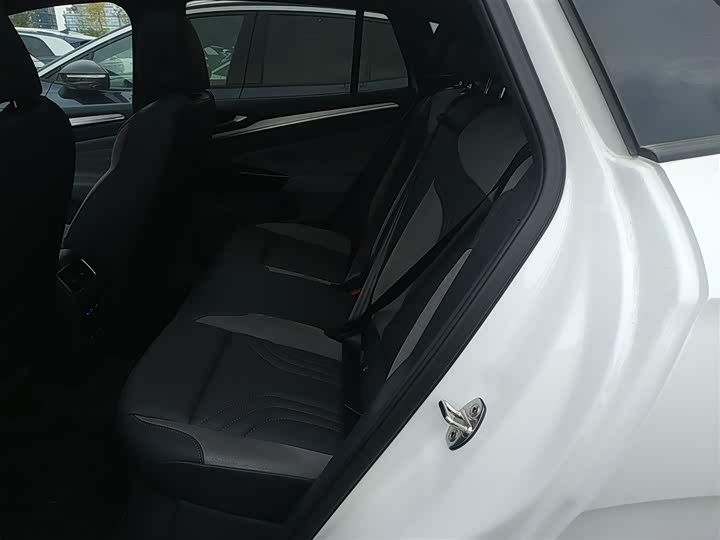 Фото 17 - Volkswagen ID.4 Crozz