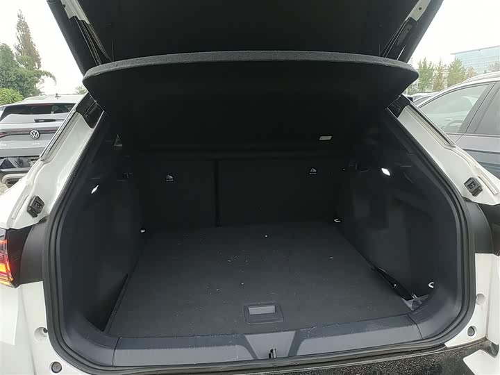 Фото 19 - Volkswagen ID.4 Crozz