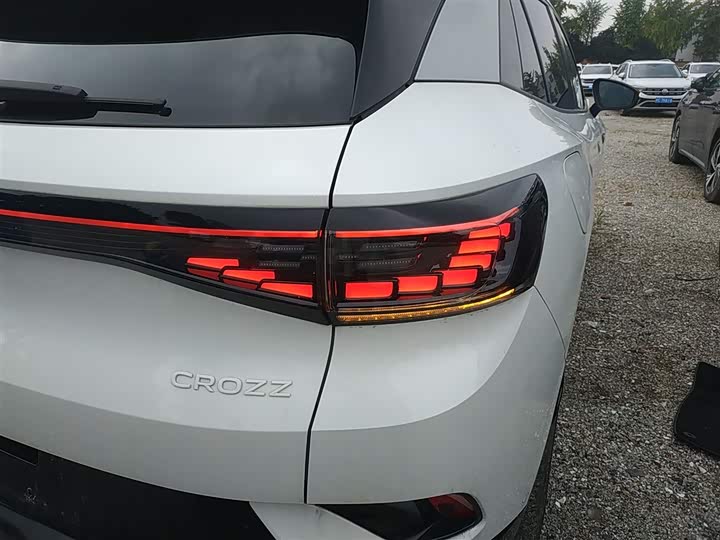 Фото 8 - Volkswagen ID.4 Crozz