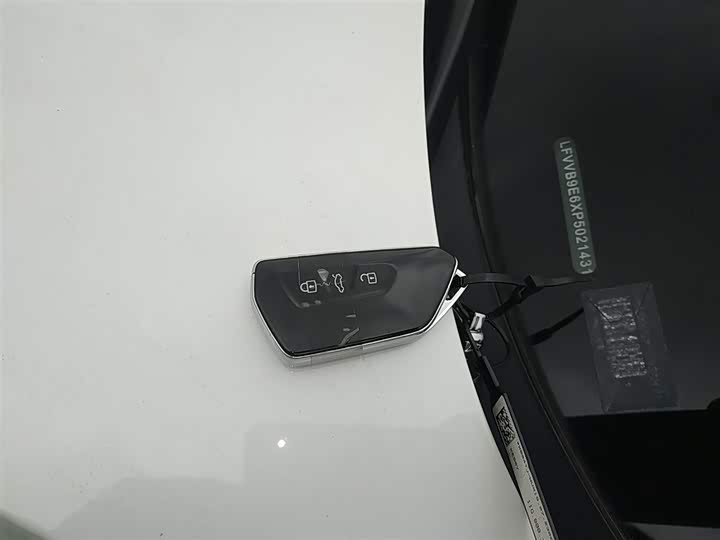 Фото 9 - Volkswagen ID.4 Crozz