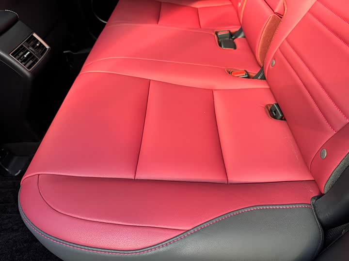 Фото 14 - Lexus NX