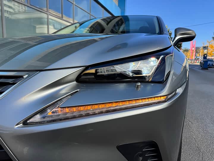 Фото 22 - Lexus NX