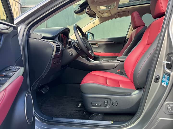 Фото 6 - Lexus NX