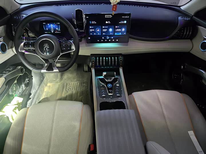 Фото 8 - BYD Yuan Plus